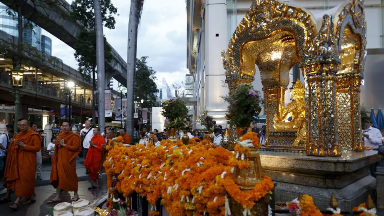 Kuil Erawan yang terletak di Bangkok