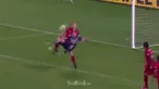 Besart Berisha mencetak gol akrobatik di menit ke-89 untuk mengantar Melbourne Victory ke babak semifinal A-League dan meraih keme...