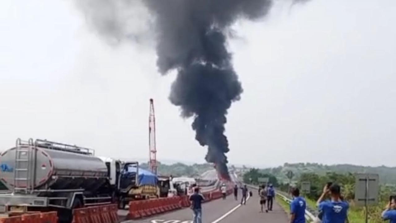 Truk Tangki Terbakar di Tol Cisumdawu, Polisi Pastikan Tak Ada Korban Jiwa
