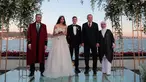 Presiden Turki Recep Tayyip Erdogan (kedua kanan) menghadiri pernikahan gelandang Arsenal asal Jerman, Mesut Ozil dan Amine Gulse di sebuah hotel mewah di Istanbul, Jumat (7/6/2019). Presiden Erdogan mendapat peran istimewa dengan menjadi pendamping Ozil. (TURKISH PRESIDENTIAL PRESS SERVICE/AFP)