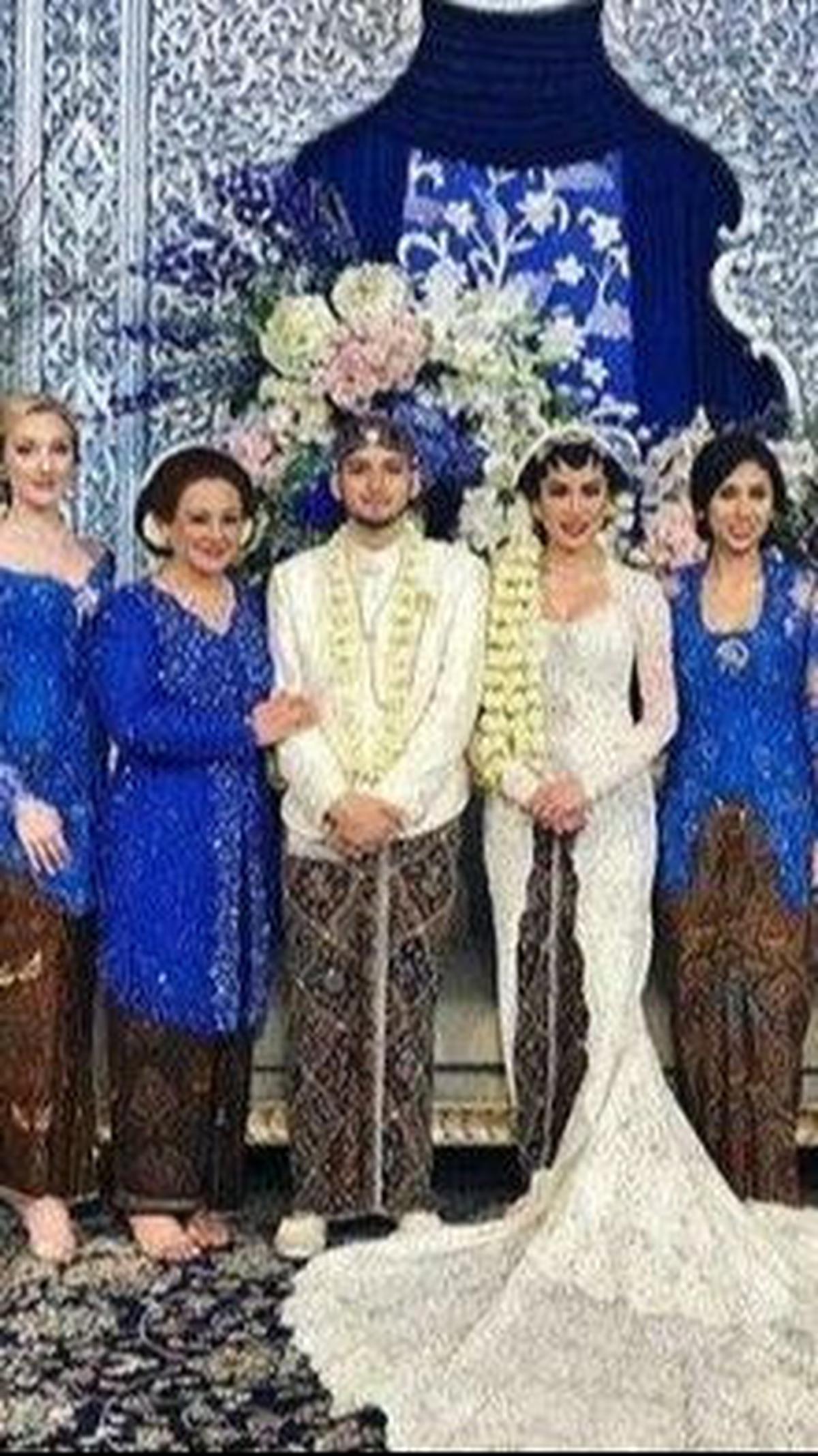 Saat Acara Pernikahan Putra Ketiga