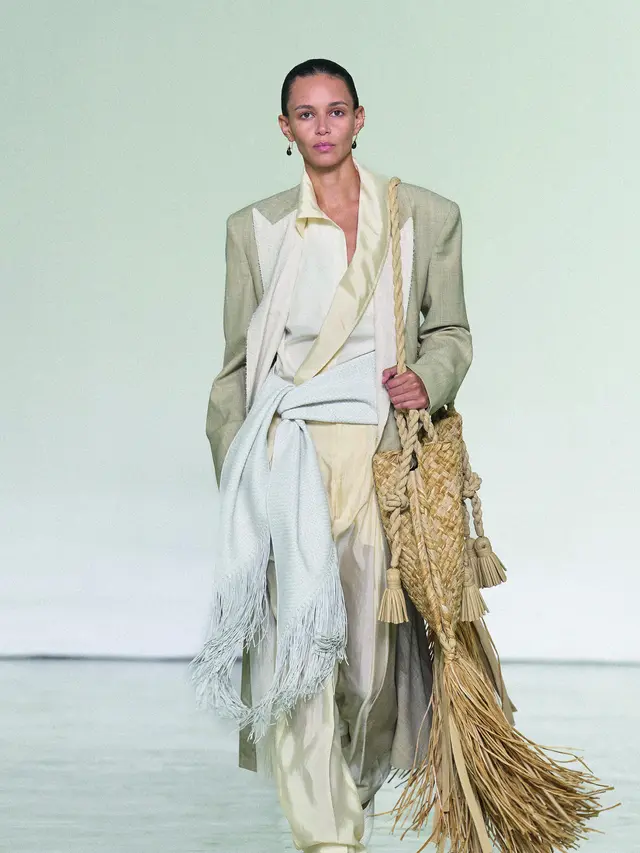 Bottega Veneta Summer 2027 Hadirkan Saat Craftsmanship Ikonis Hadir Lebih Ringan dan Bebas