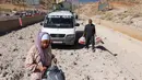 Sebelumnya, Pasukan Pertahanan Israel (IDF) pada hari Kamis 3 Oktober 2024, menuding Hizbullah menggunakan penyeberangan itu untuk mengangkut peralatan militer ke Lebanon. (HASSAN JARRAH/AFP)