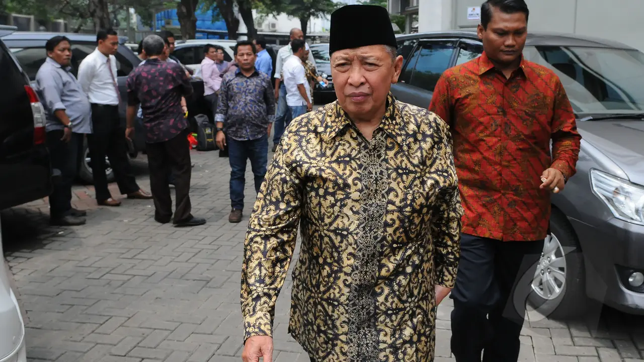 Mantan Wapres Hamzah Haz Kembali Jenguk Fuad Amin di Rutan KPK