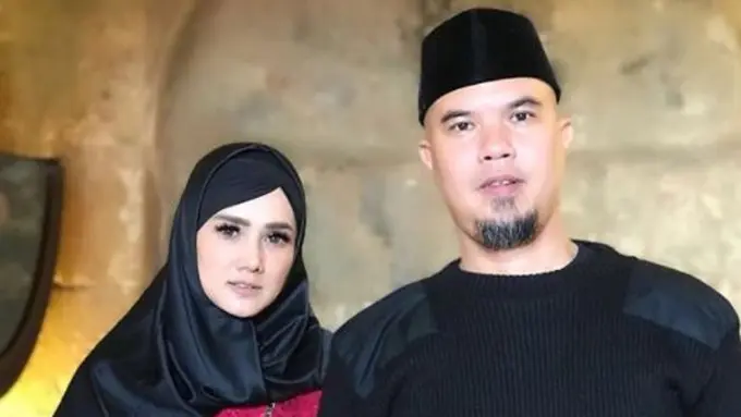 [Bintang] Mulan Jameela dan Ahmad Dhani