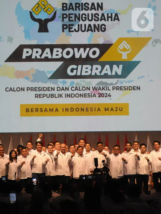 Dukungan tersebut dihadiri langsung Capres Koalisi Indonesia Maju (KIM) Prabowo Subianto. (merdeka.com/Imam Buhori)