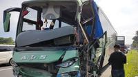 Lokasi kecelakaan berada di Km 30.900, Dusun III, Desa Bangunsari, Tanjung Morawa, Deli Serdang, melibatkan 3 unit mobil