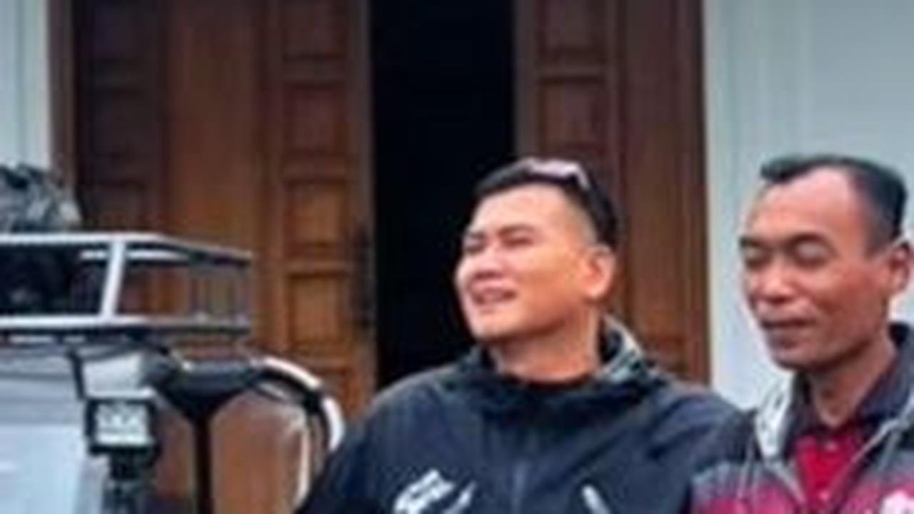 Ngabuburit ala Mayjen Kunto Arief, Off Road Pakai Mobil Komodo ke Saung Komando