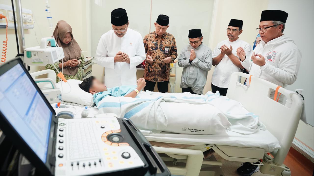 Gus Ipul Jenguk Haical, Tegaskan Penanganan Korban Jadi Atensi Presiden