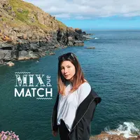 Masih muda dan energik, Shalom Razade pilih padu-padan outfit hitam yang tidak monoton. (Sumber foto: sharazaaa/instagram)