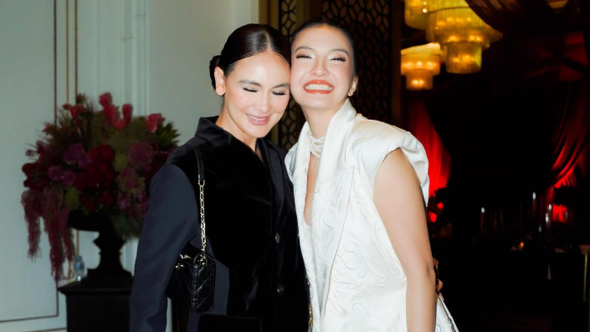 Pesta Transfer Jabatan! Luna Maya Serahkan Tongkat Estafet 'Presiden Jomblo Indonesia' ke Raline Shah, Gaya Kontras Jadi Sorotan