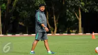 Pelatih timnas Indonesia U-19 Indra Sjafri (Liputan6.com/Helmi Fithriansyah)