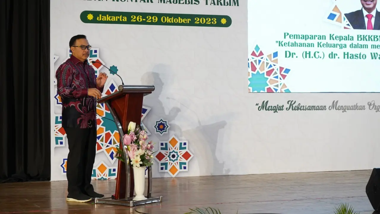 Kepala Badan Kependudukan Keluarga Berencana Nasional (BKKBN), Hasto Wardoyo pada kegiatan Konsolidasi Nasional Badan Kontak Majelis Taklim (BKMT) yang digelar di Asrama Haji, Jakarta Timur, Jumat (27/10/2023) (Istimewa)