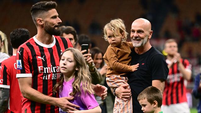 Stefano Pioli dan Olivier Giroud di Laga AC Milan vs Salernitana