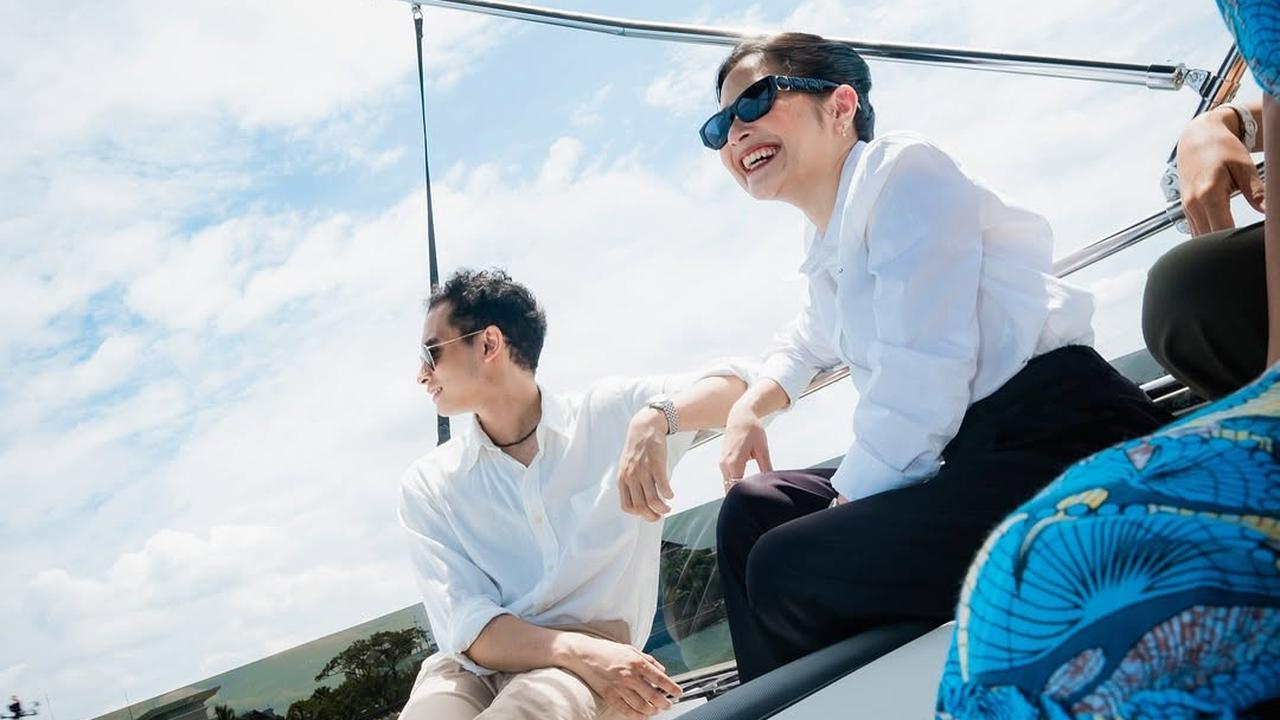 Buka Bisnis Bareng, Ini 5 Potret Yacht Milik Prilly Latuconsina dan Kevin Sanjaya yang Mewah dan Elegan Banget