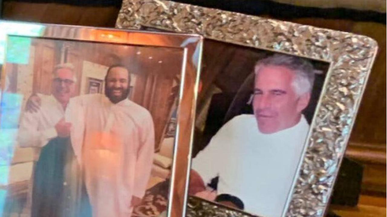 Netizen Geger, Beredar Foto Pangeran Muhammad bin Salman dengan Pelaku Kejahatan Seksual Anak Jeffrey Epstein