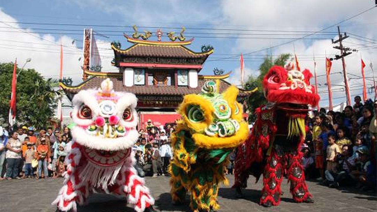 Perayaan Imlek di Eng An Kiong, Malang 