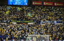 Massa Pro Palestina Hajar Fans Klub Israel Maccabi Tel Aviv Akibat Ejek Anak-anak Gaza dan Robek Bendera Palestina