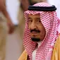 Raja Arab Saudi, Salman bin Abdulaziz saat menghadiri Gulf Cooperation Council di ibukota Bahrain Manama. (AFP Photo/ Stringer)