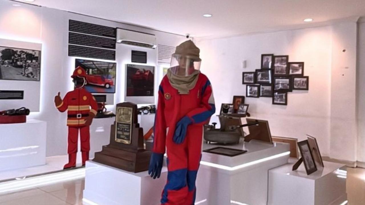 Melihat Evolusi Teknologi Pemadam Kebakaran di Museum Damkar Jakarta Hingga 2025