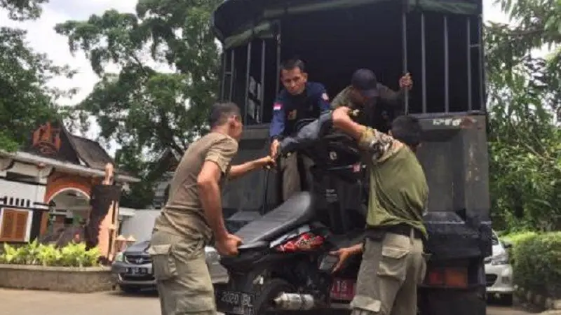 Dikira Tak Ada Razia, 50 Pelajar Bermotor Purwakarta Kena Batunya