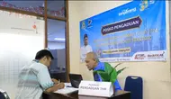 Posko pengaduan Tunjangan Hari Raya (THR) Idul Fitri 2024 Dinas Ketenagakerjaan (Disnaker) Kota Tangerang. (Liputan6.com/Pramita Tristiawati)