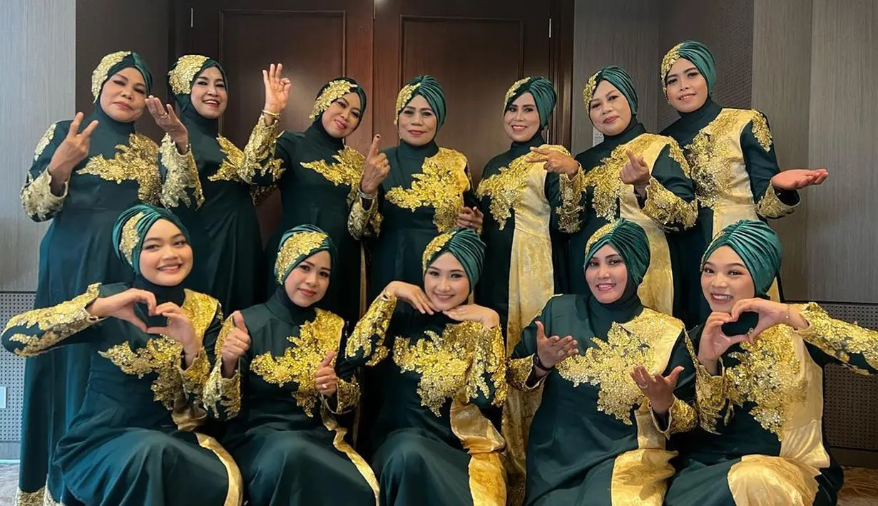 Selama kariernya, almarhumah Nadhiroh bertugas sebagai salah satu vokalis. Dalam berjalannya waktu ia harus pindah ke posisi lain karena mampu memainkan beberapa alat musik.(Liputan6.com/IG/@nasidariasemarang).