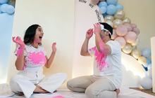 5 Potret Kemeriahan Gender Reveal Anak Ketiga Acha Sinaga, Penuh Haru Menanti Kelahiran Sang Putri