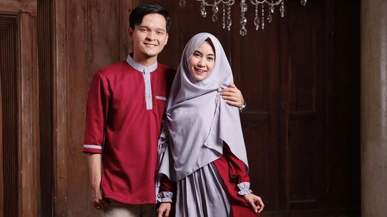 7 Potret Anisa Rahma dan Anandito Pakai Baju Couple, Kompak Banget