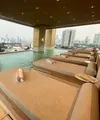 Pilihan staycation di Jakarta semakin menarik dengan hadirnya Jakarta Marriott Hotel Gelora, hotel terbaru yang menawarkan pengalaman menginap berkelas di jantung ibu kota. / Foto: Fimela.com.