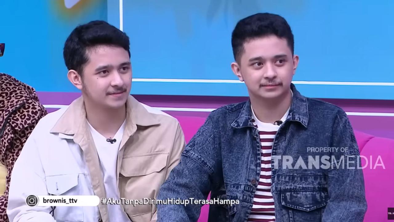 Ternyata tak sulit membedakan wajah Nakula dan Sadewa sekarang. Menurut Nakula, wajah dirinya dan kembarannya sudah bisa dibedakan.<br>