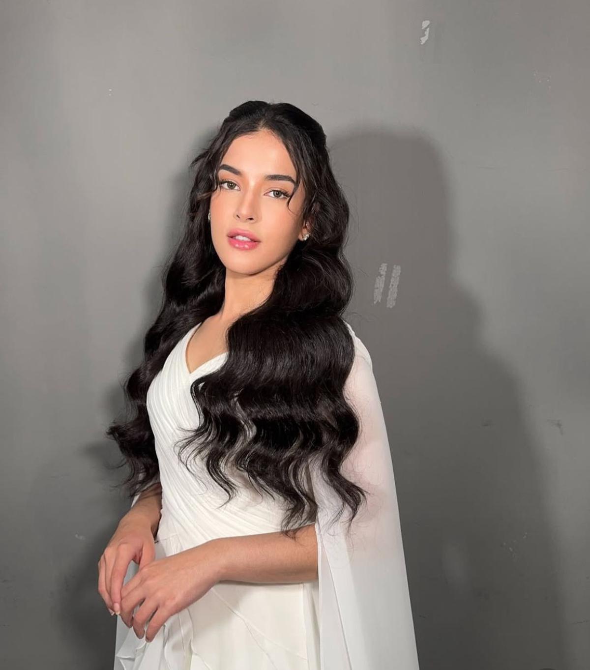 7 Potret Makeup Natural Tasya Farasya, Pesona yang Disebut Bidadari