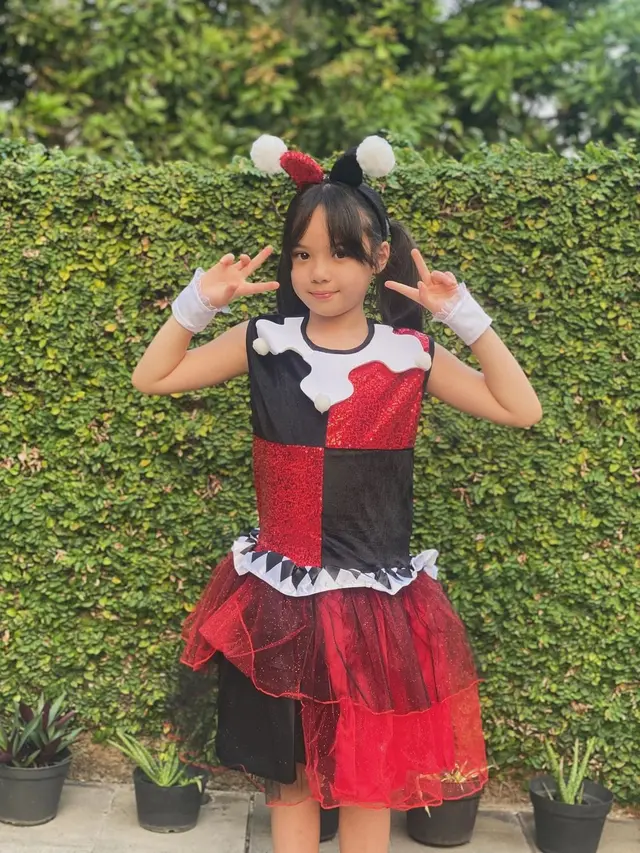 Cosplay Harley Quinn Versi Ceria