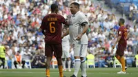 Pemain legendaris Real Madrid menang 4-0 atas legenda AS Roma