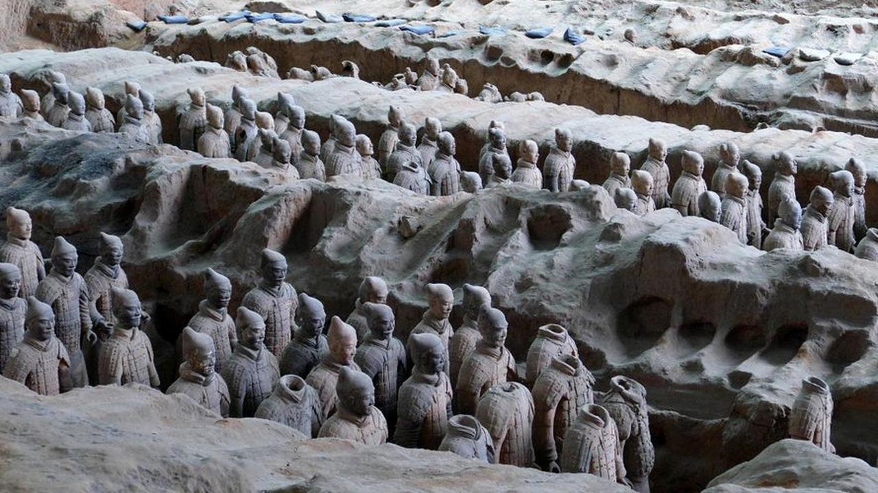 Arkeolog Temukan Sosok Istimewa di Antara Ribuan Patung Terakota Prajurit China, Baju Zirahnya Dihias Warna-Warni