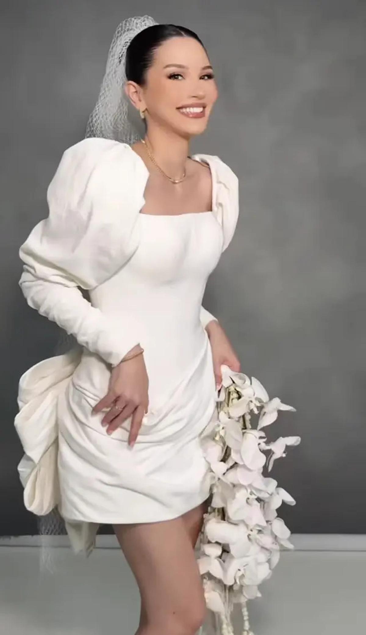 Jelang Pernikahan, 6 Potret Alyssa Daguise dan Al Ghazali Kenakan Baju Pengantin Sambil Challenge Kim Seon Ho Smile