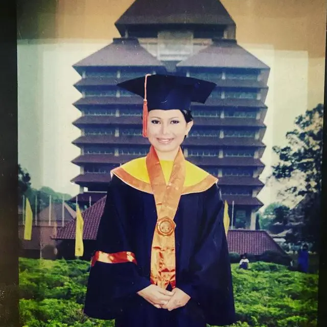 Potret Lawas Wisuda 6 Artis Lulusan Universitas Indonesia, Parasnya Curi Perhatian