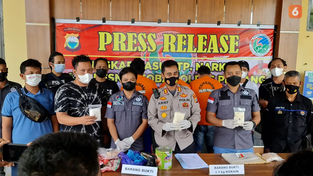 Konferensi Pers pengungkapan 1 Kg kokain di Polres Pinrang (Liputan6.com/Fauzan)