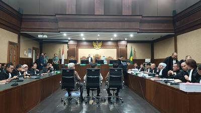 Sidang Eksepsi, Febrie Adriansyah Pertanyakan Dasar Tuduhan Pemerasan