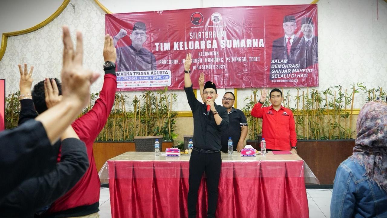 Politikus muda Partai Demokrasi Indonesia Perjuangan (PDIP) yang juga maju sebagai calon legislatif untuk DPRD DKI Jakarta, Sumarna Triana Agusta