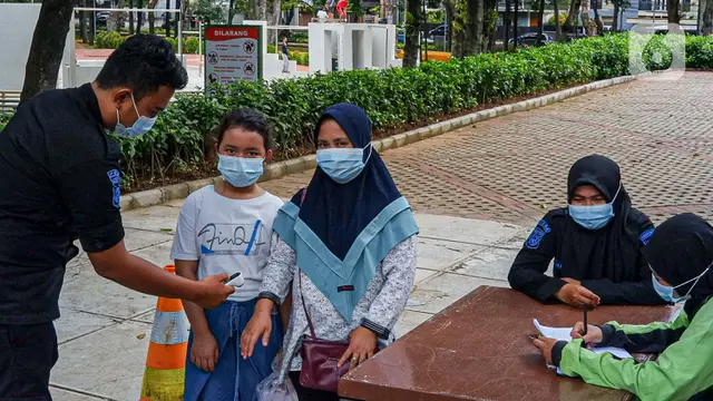 FOTO: RTH Jakarta Sudah Mulai Dibuka