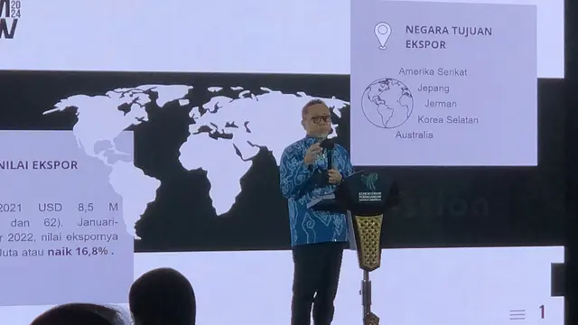 Menteri Perdagangan Zulkifli Hasan dalam media briefing tentang keikutsertaan JMFW 2024 dalam kegiatan New York Fashion Week (NYFW) di Kementerian Perdagangan, Selasa (31/1/2023).