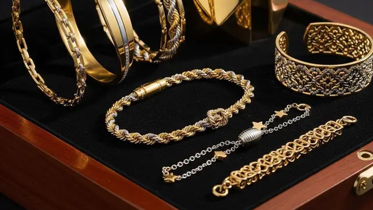 Gelang 1--2 Gram di Tangan Berisi, Cantik atau Terlalu Mini?