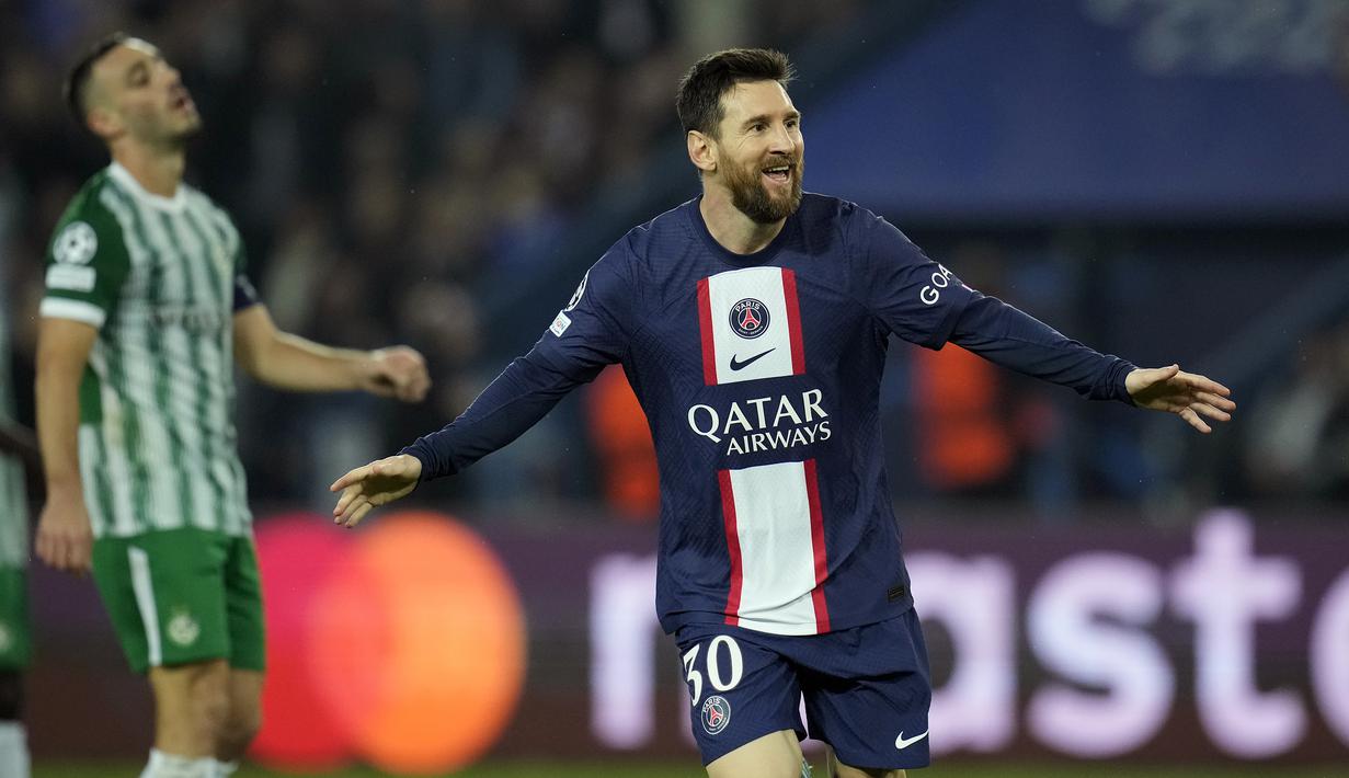 Lionel Messi sukses mencetak dua gol di babak pertama, masing-masing pada menit ke-19 sebagai gol pembuka dan pada menit ke-44 sebagai penutup babak pertama. (AP/Christophe Ena)