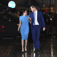 Meghan Markle dan Pangeran Harry menghadiri Endeavour Fund Award di Mansion House London, Kamis malam, 5 Maret 2020. (DANIEL LEAL-OLIVAS / AFP)