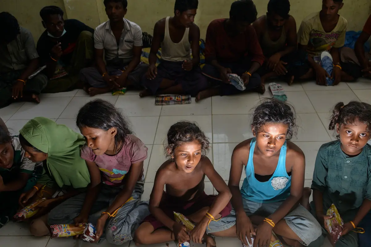 Melihat Pengungsi Rohingya di Penampungan Imigrasi Acehan Bunga Selama Musim Panas di Ukraina