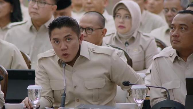 Momen Seskab Teddy Tayangkan Video Progres Pembangunan Jembatan di Retret Kabinet