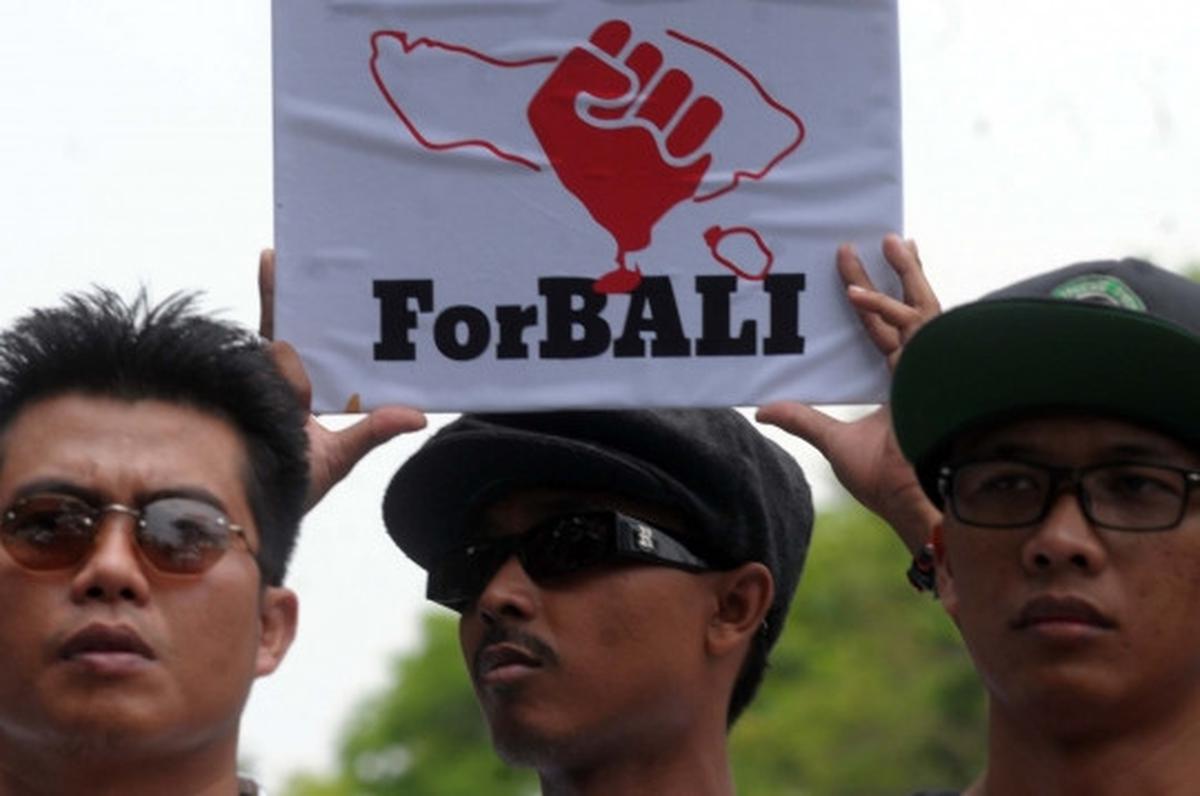 Demo tolak reklamasi Teluk Benoa