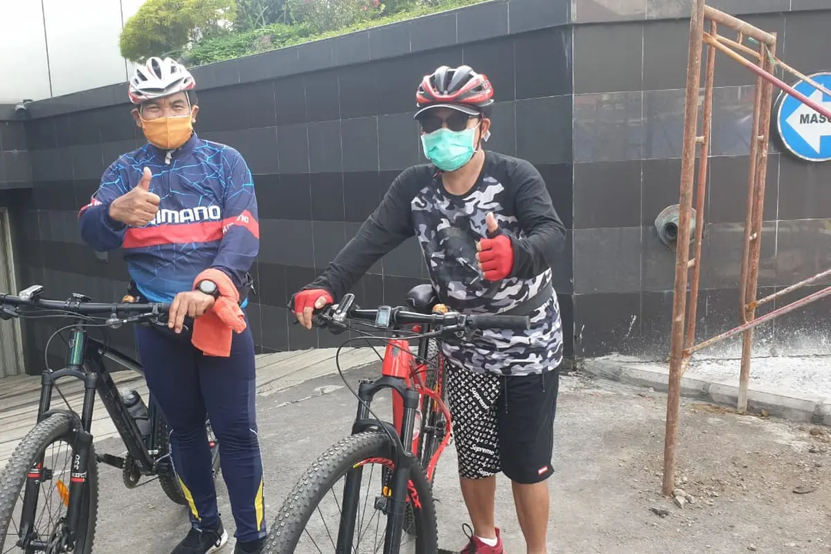 Wali Kota Sutiaji dan Sekda Wasto Kompak Kunjungi Proyek dengan Bersepeda