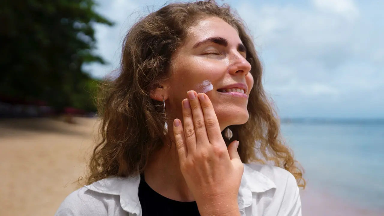 4. Gunakan Sunscreen Setiap Hari